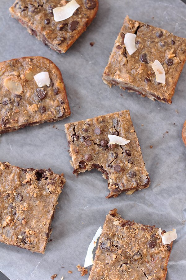 These healthy Chocolate Chip Blondies are moist and fudgy, with chocolatey goodness in every bite. Plus, they're also full of nutritious black-eyed peas via @ExSloth | ExSloth.com #NYE #holiday #celebrate