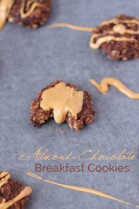 These Almond-Chocolate Breakfast Biscuits are crunchy on the outside, soft on the inside, full of fibre and slightly sweet. Perfect for breakfast or a midmorning snack via @ExSloth | ExSloth.com #breakfast #cookies #healthy