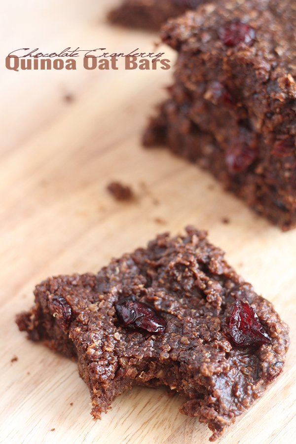 These chocolate cranberry quinoa oat bars are hearty, chewy, chocolatey, sweet, slightly tangy with a bit more protein and fibre than your usual oat bar. @ExSloth