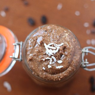 This coconut mocha cashew butter is creamy, salty-sweet, full of delicious mocha flavour and - best of all - ready in under 20 minutes @ExSloth.com #vegan