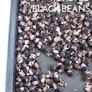 Vegan, gluten free, Mexican spiced roasted black beans via @ExSloth | ExSloth.com