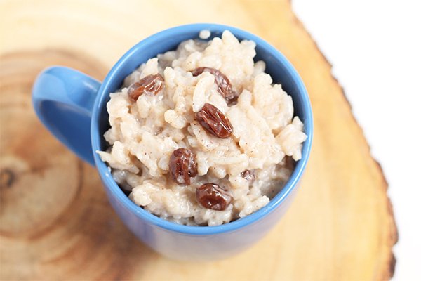 Vegan Slow-Cooked Coconut Raisin Rice Pudding via Ricardo Cuisine and @ExSloth | ExSloth.com