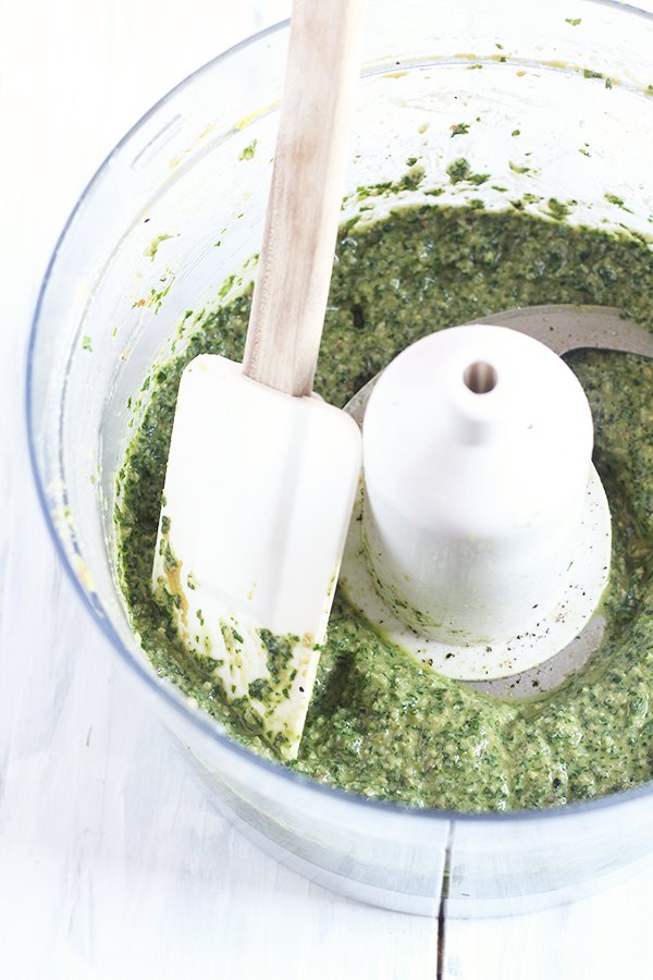 Roasted Veggie Pita Pizza with Vegan Kale Walnut Pesto via @ExSloth | ExSloth.com