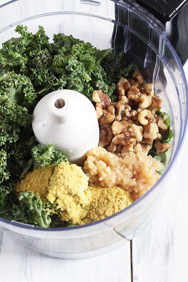 Roasted Veggie Pita Pizza with Vegan Kale Walnut Pesto via @ExSloth | ExSloth.com