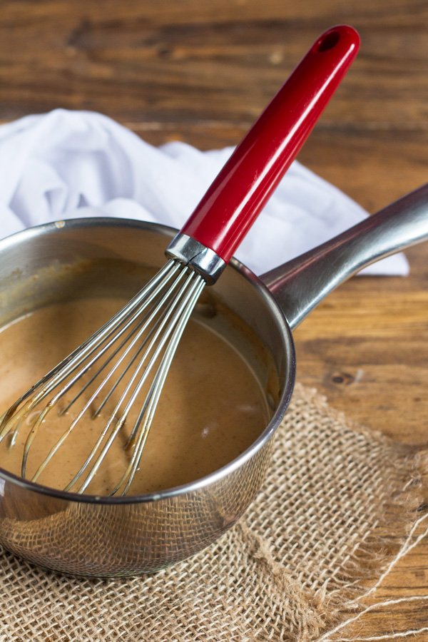 Vegan Gingerbread Flavoured Homemade Coffee Creamer via @ExSloth | ExSloth.com