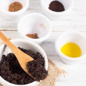 DIY Pumpkin Spice Latte Coffee Lip Scrub via @ExSloth | ExSloth.com