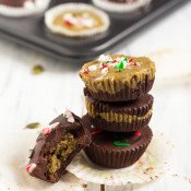 Peppermint Pumpkin Seed Butter Cups via @ExSloth | ExSloth.com