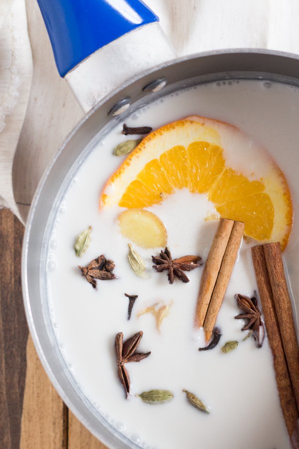 Vegan Coconut Orange Chai Hot Chocolate via @ExSloth | ExSloth.com