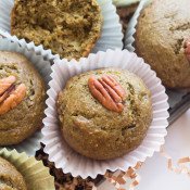 These Green Eggless Banana Muffins are also vegan, dairy-free, refined sugar-free and filled with spinach. Plus they use spelt flour instead of traditional wheat via @ExSloth | ExSloth