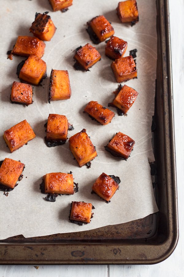 Vegan Fried Quinoa with BBQ Sriracha Tofu via @ExSloth | ExSloth.com