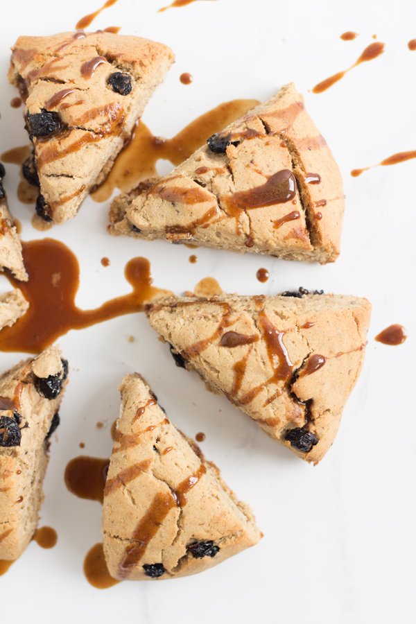 Gluten-Free Vegan Blueberry Banana Scones with Blueberry Black Tea Glaze via @ExSloth | ExSloth.com