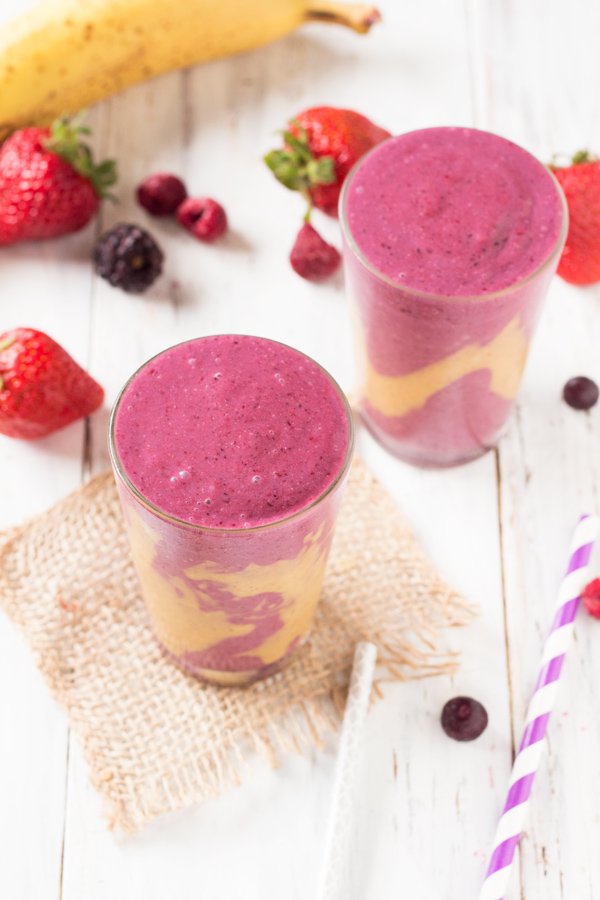 Peanut Butter and Berry Quinoa Smoothie via @ExSloth | ExSloth.com