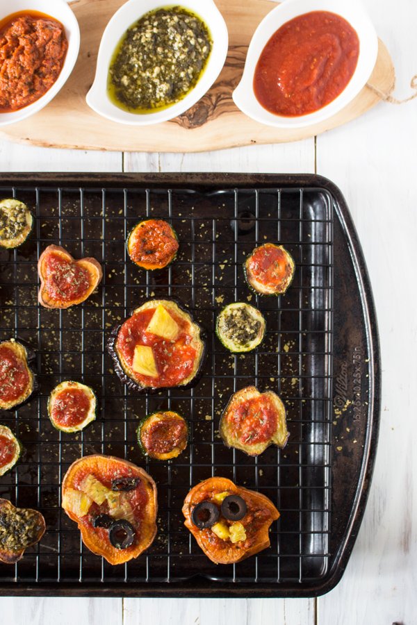 Roasted veggie pizza bites with sweet potato, zucchini and eggplant via @ExSloth | ExSloth.com