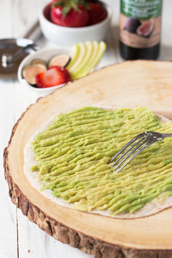 Sweet & Salty Avocado Breakfast Pizza with strawberries, apples, figs, walnuts & balsamic vinegar (Vegan) via @ExSloth | ExSloth.com