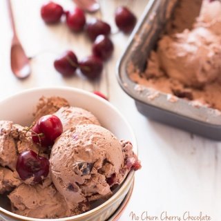 No churn cherry chocolate non dairy ice cream (Vegan, Gluten Free, Paleo) via @ExSloth | ExSloth.com