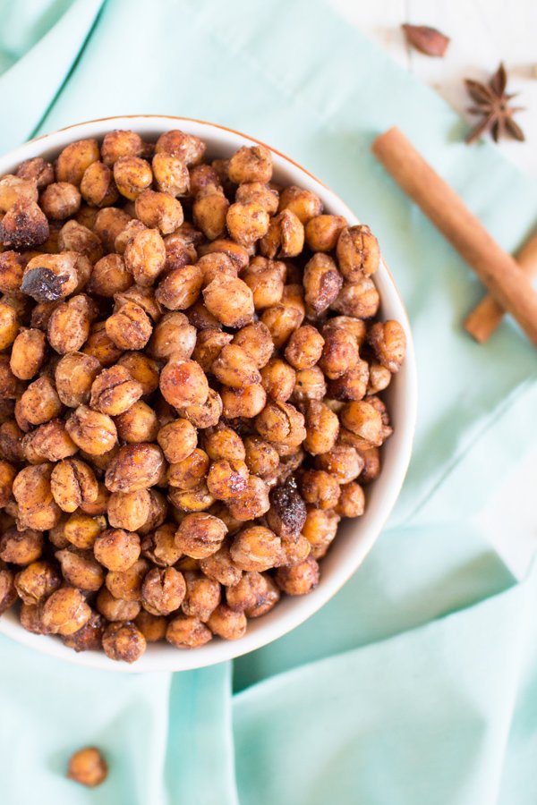 <yoastmark class='yoast-text-mark'><yoastmark class='yoast-text-mark'><yoastmark class='yoast-text-mark'><yoastmark class='yoast-text-mark'><yoastmark class='yoast-text-mark'><yoastmark class='yoast-text-mark'><yoastmark class='yoast-text-mark'><yoastmark class='yoast-text-mark'><yoastmark class='yoast-text-mark'>These crunchy protein-filled vegan maple chai roasted chickpeas are slightly sweet, subtly spiced and the perfect healthy snack for munching.</yoastmark></yoastmark></yoastmark></yoastmark></yoastmark></yoastmark></yoastmark></yoastmark></yoastmark> via @ExSloth | ExSloth.com