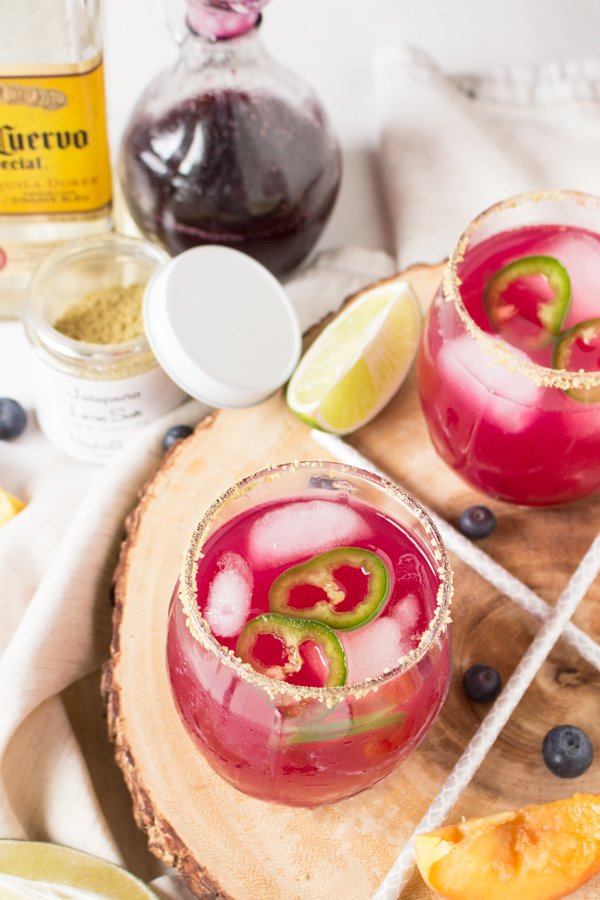 spicy blueberry peach shrub margaritas (healthy cocktail with drinking vinegars) @ExSloth | ExSloth.com