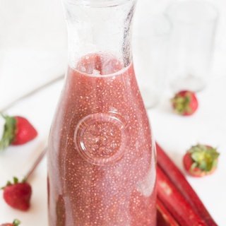 Easy vegan strawberry rhubarb chia seed drink (a.k.a. chia seeds in water with fruit juice) via @ExSloth | ExSloth.com