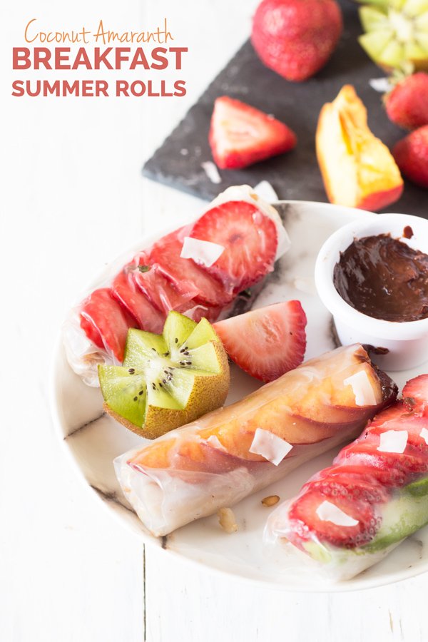 Easy Vegan Breakfast Summer Rolls (rice paper rolls or fresh spring rolls) via @ExSloth | ExSloth.com