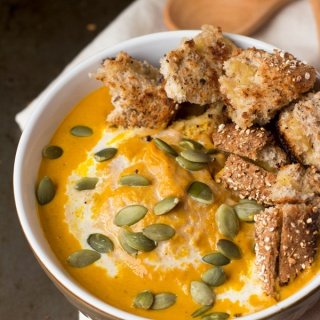 15 minute savoury pumpkin soup that's a little spicy but just as cozy and creamy as the original (vegan | gluten free | paleo) via ExSloth.com