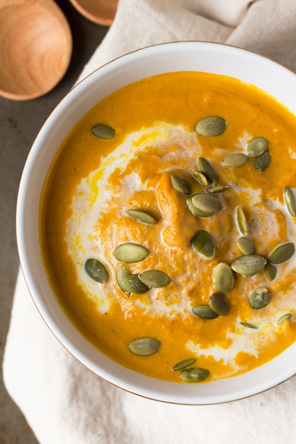 20 minute savoury pumpkin soup that's a little spicy but just as cozy and creamy as the original (vegan | gluten free | paleo) via ExSloth.com
