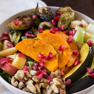 fall harvest salad with pomegranate vinaigrette (vegan, gluten-free, paleo) via ExSloth.com