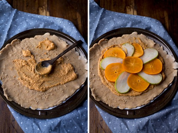 This 10 ingredient persimmon pear vegan pumpkin galette can be ready in under an hour. It's the perfect alternative to vegan pumpkin pie this Thanksgiving via @ExSloth