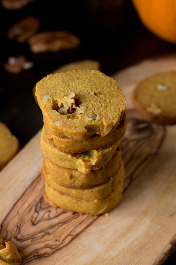 Pumpkin Pecan Vegan Shortbread Cookies made with coconut oil and spelt flour via ExSloth.com