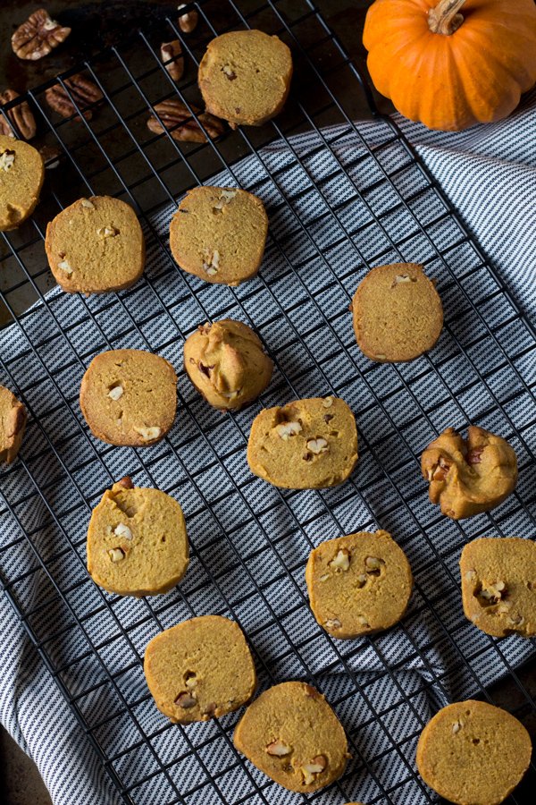 Pumpkin Pecan Vegan Shortbread Cookies made with coconut oil and spelt flour via ExSloth.com