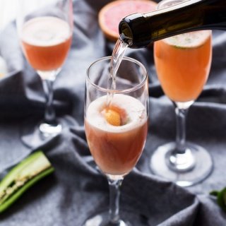5 Ingredient Spicy Grapefruit Mimosa - perfect for everything from New Year's Eve brunch to Mother's Day via ExSloth.com