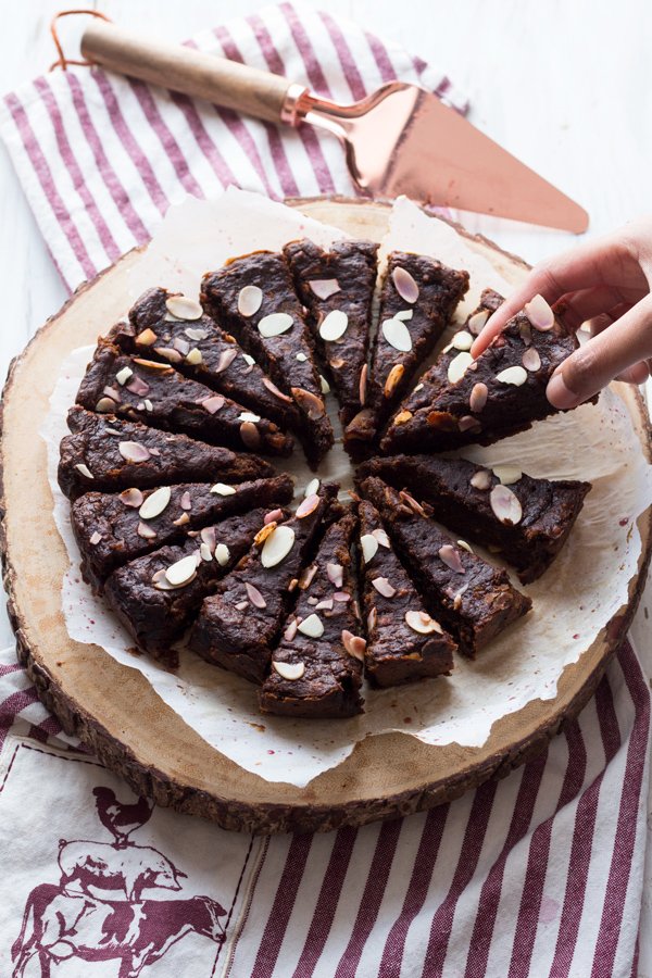 This vegan Trinidad black cake is moist, dense and filled with fruits and alcohol. The perfect vegan alternative to a traditional Trini Christmas favourite via ExSloth.com