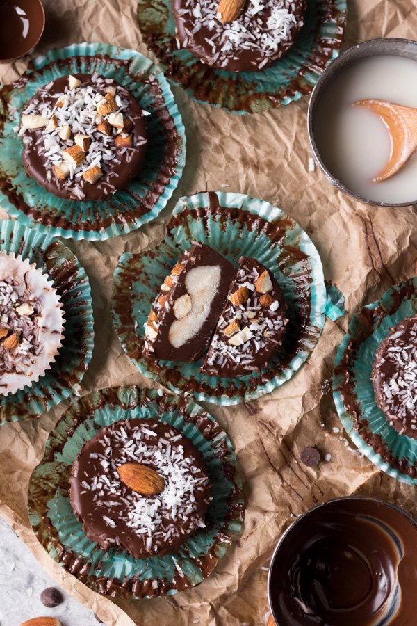Easy 7 ingredient dark chocolate vegan almond joy cups (gluten free, paleo, dairy free, vegan) via ExSloth.com