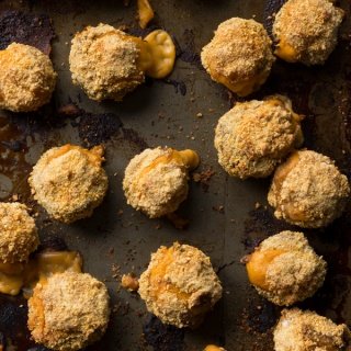 Easy crispy baked vegan cheese stuffed mushrooms (gluten-free | vegan | plant-based) via ExSloth.com