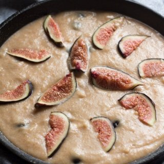 Easy Blueberry Fig Vegan Skillet Cake via ExSloth.com
