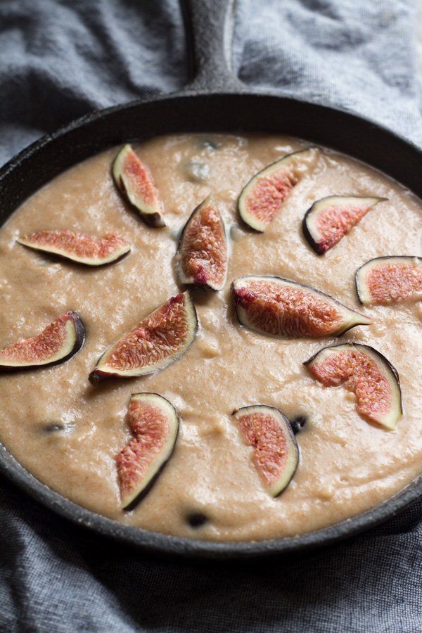 Easy Blueberry Fig Vegan Skillet Cake via ExSloth.com