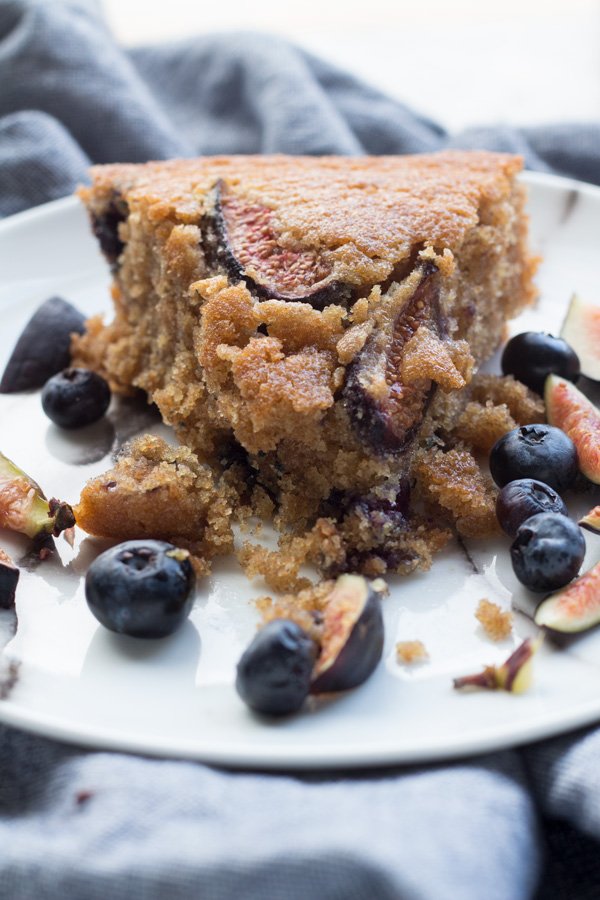 Easy Blueberry Fig Vegan Skillet Cake via ExSloth.com