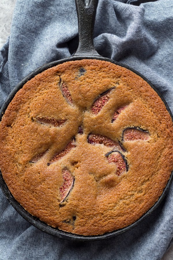 Easy Blueberry Fig Vegan Skillet Cake via ExSloth.com